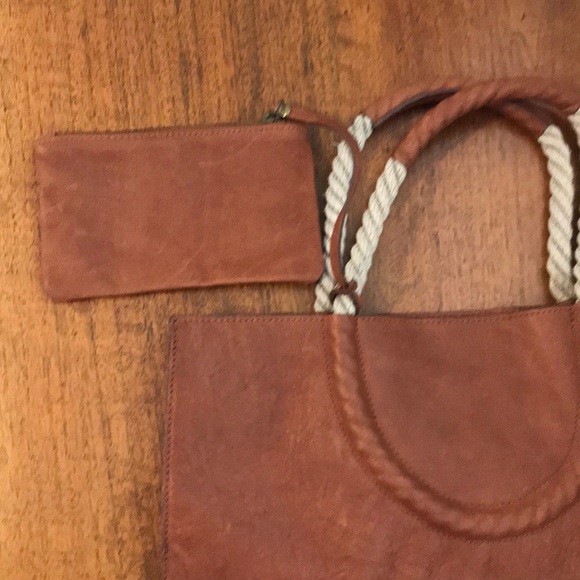 Pomandere Genuine Leather Italian Tote - Picture 2 of 8